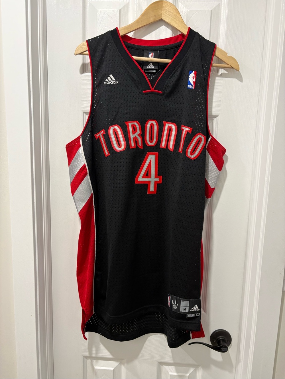Toronto Raptors Chris bosh Adidas Black/Red Basketball Jersey - #4 medium